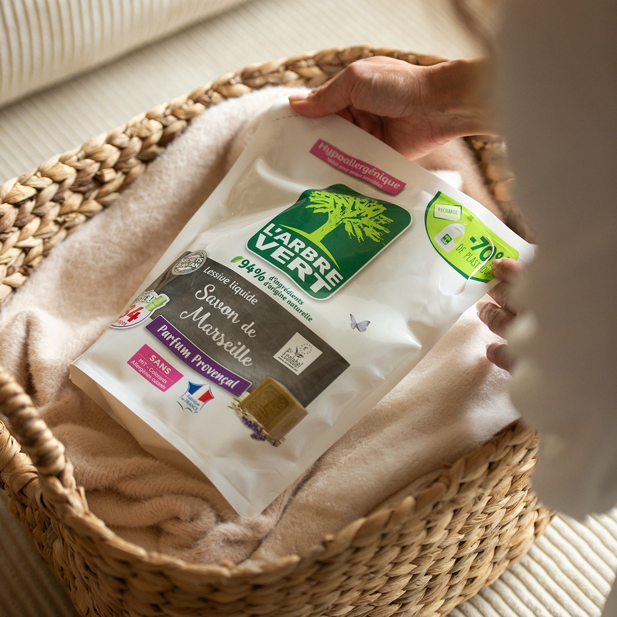 arbre-vert-soin-du-linge-lessive-liquide-savon-de-marseille-1-53l image 2
