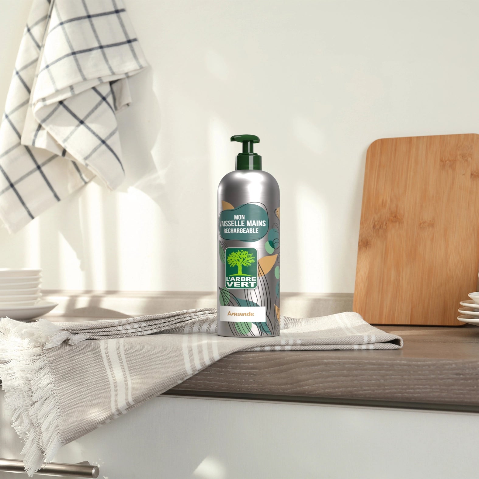 arbre-vert-vaisselle-mains-amande-490-ml-rechargeable image 2