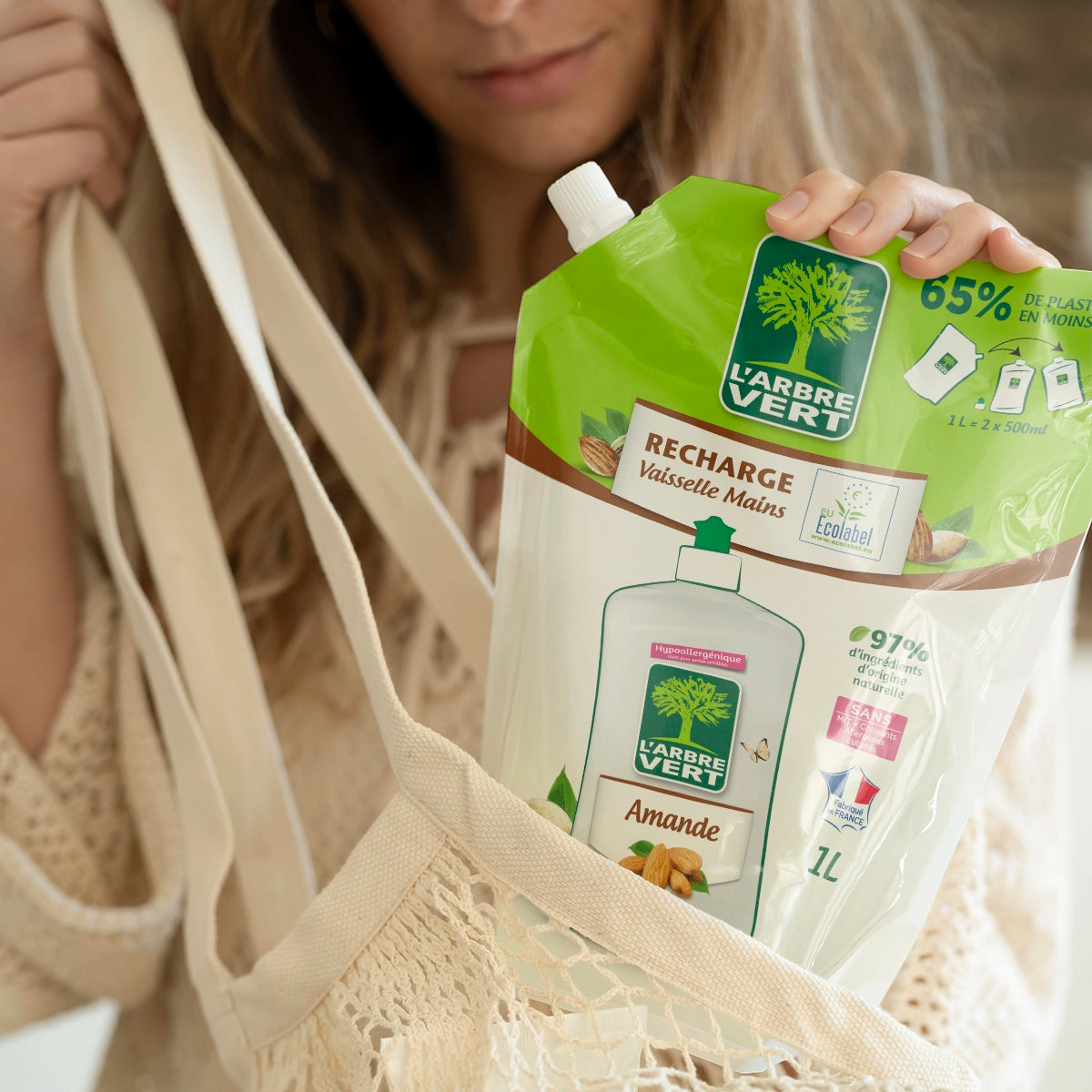 arbre-vert-vaisselle-recharge-amande-1l-parfum-e image 3