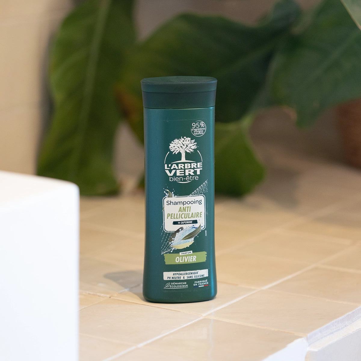 arbre-vert-homme-antipelliculaire-shampooing-250-ml-parfum-frais image 2