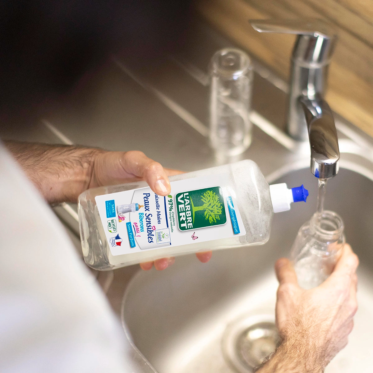 arbre-vert-peaux-sensibles-liquide-vaisselle-750-ml image 2