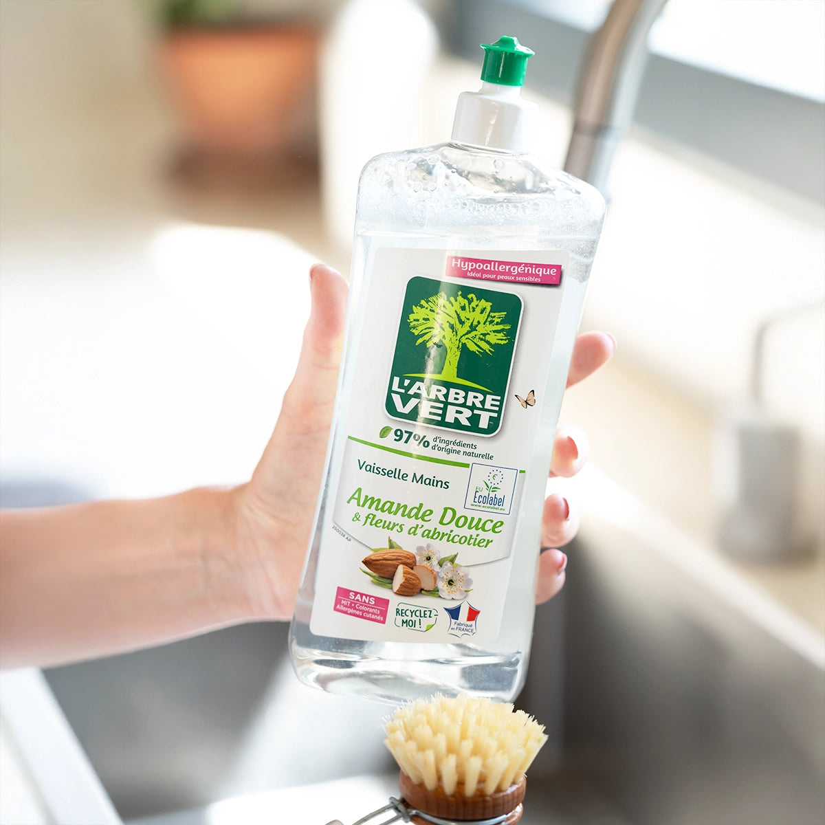 arbre-vert-liquide-vaisselle-amande-douce-750-ml image 2