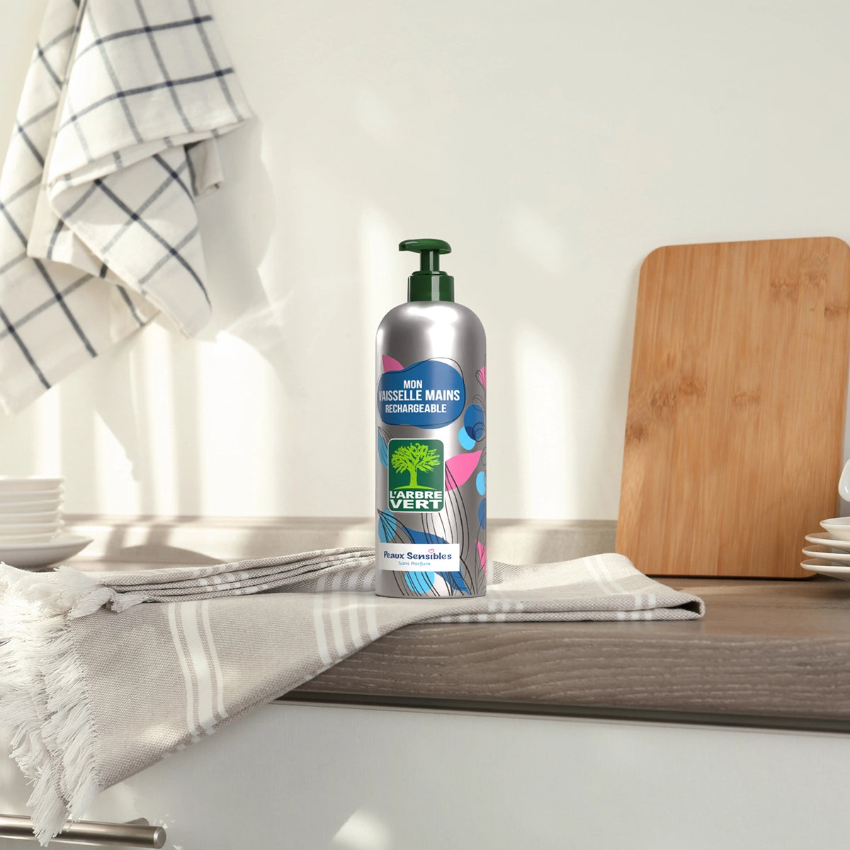 arbre-vert-vaisselle-mains-liquide-peaux-sensibles-490-ml-alu image 2
