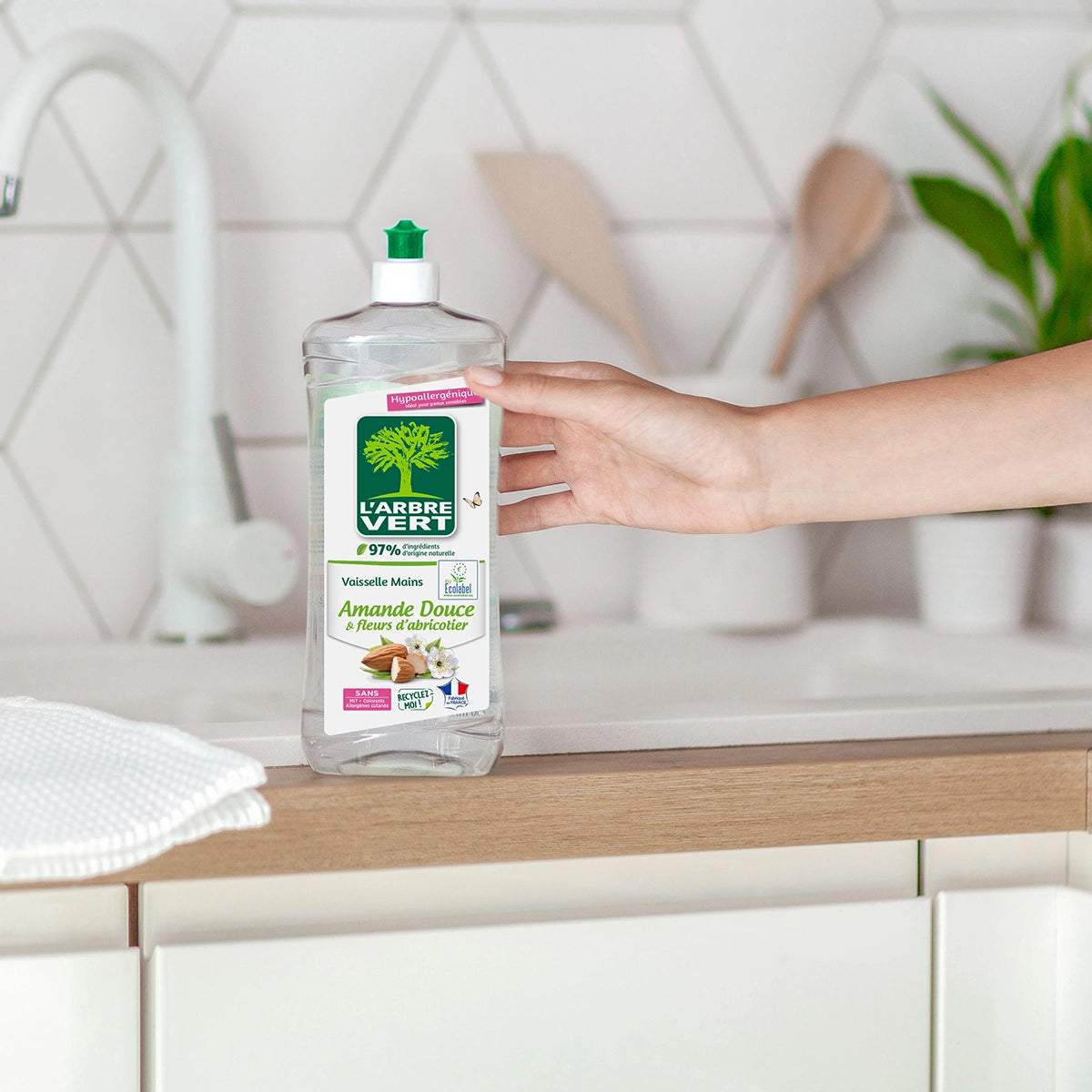 arbre-vert-liquide-vaisselle-amande-douce-750-ml image 3